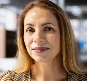 Dana R., Buffalo, (47 years old)